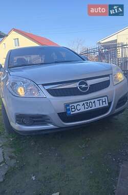 Седан Opel Vectra 2005 в Самборі