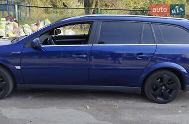 Универсал Opel Vectra 2004 в 