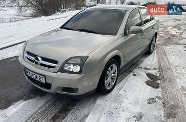 Седан Opel Vectra 2004 в Теофиполе