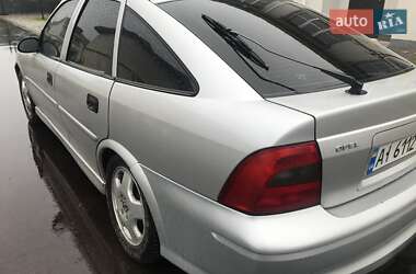 Хетчбек Opel Vectra 2001 в Борисполі