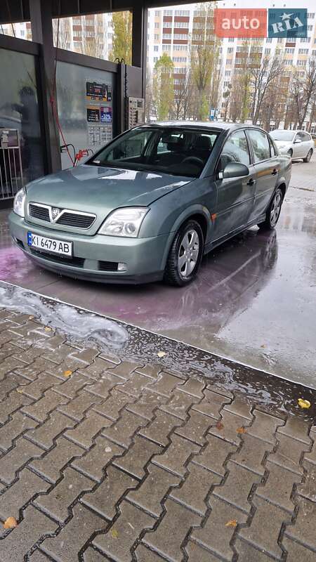 Седан Opel Vectra 2003 в Буче