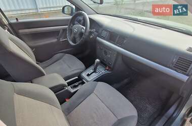 Седан Opel Vectra 2003 в Буче