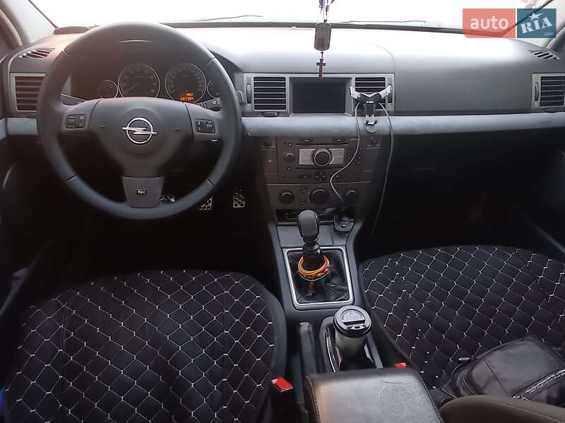 Универсал Opel Vectra 2005 в Львове