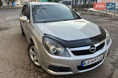 Седан Opel Vectra 2006 в Первомайске