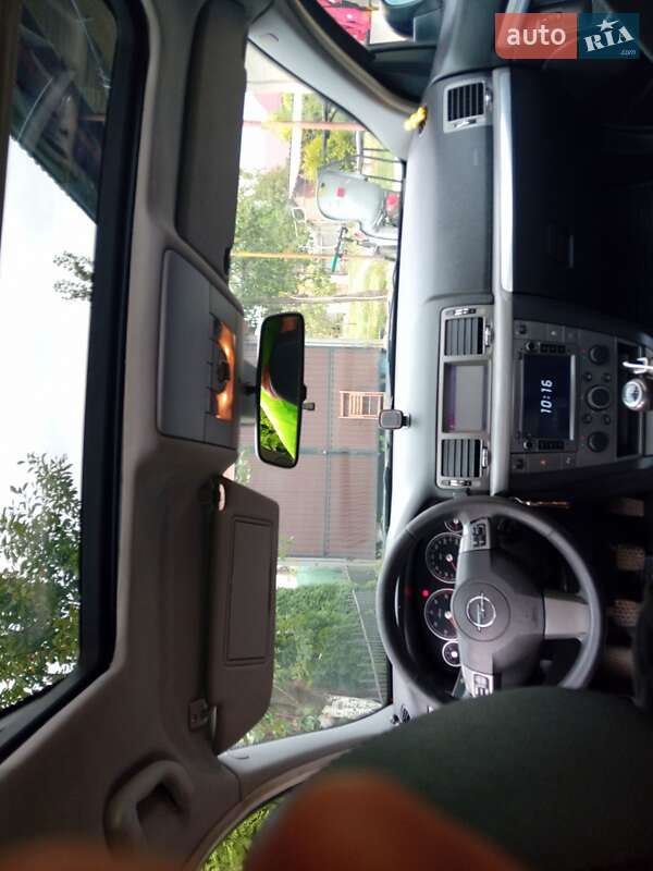 Седан Opel Vectra 2006 в Королеві