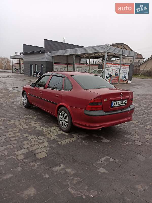 Седан Opel Vectra 1997 в Городенці