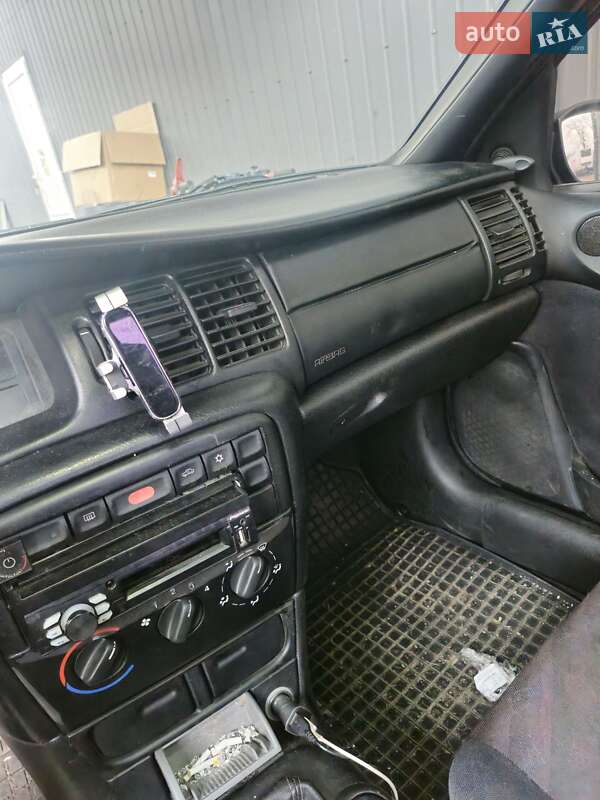 Седан Opel Vectra 1997 в Мукачево