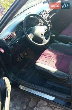 Седан Opel Vectra 1990 в 