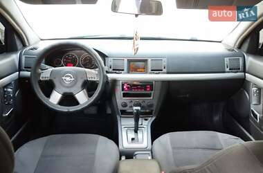 Седан Opel Vectra 2004 в Овидиополе