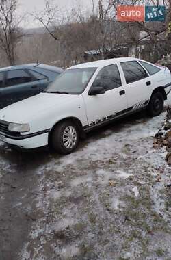 Ліфтбек Opel Vectra 1990 в Тетієві