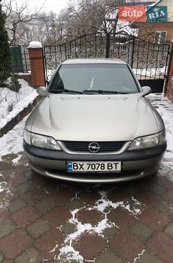 Ліфтбек Opel Vectra 1998 в Хмельницькому