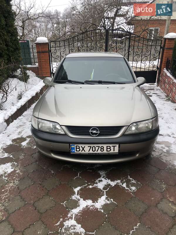 Ліфтбек Opel Vectra 1998 в Хмельницькому