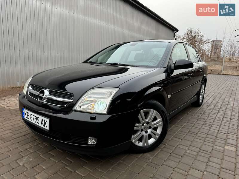 Седан Opel Vectra 2004 в Кривом Роге