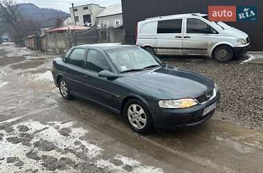 Седан Opel Vectra 2001 в Тячеві