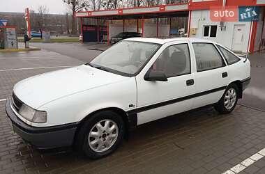 Ліфтбек Opel Vectra 1990 в Вінниці