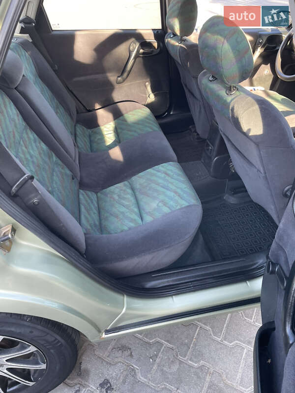 Седан Opel Vectra 1996 в Львове