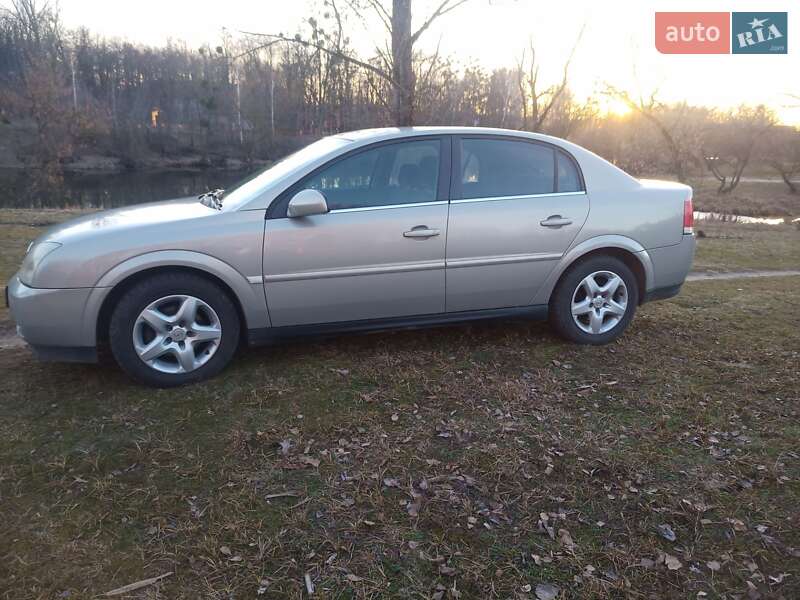 Седан Opel Vectra 2005 в Малине