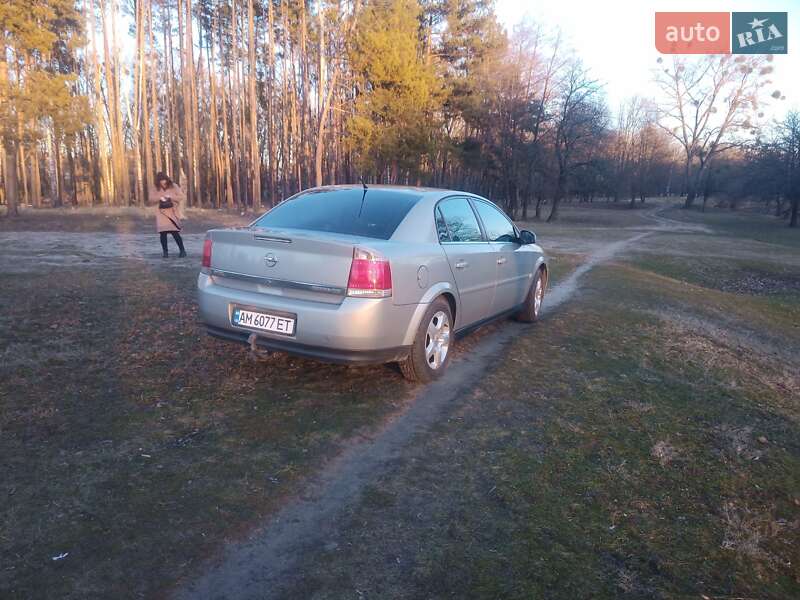 Седан Opel Vectra 2005 в Малине