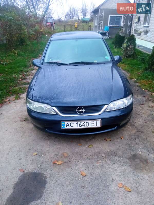 Седан Opel Vectra 2000 в 