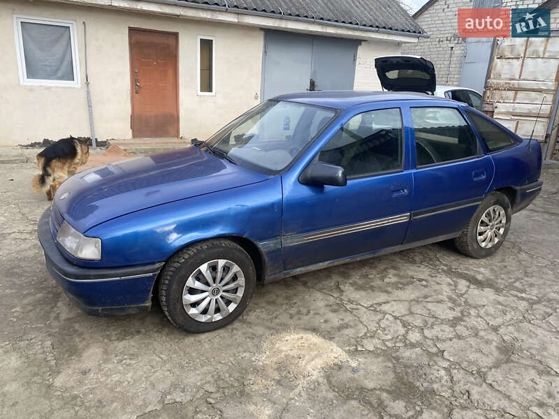 Лифтбек Opel Vectra 1989 в Ковеле