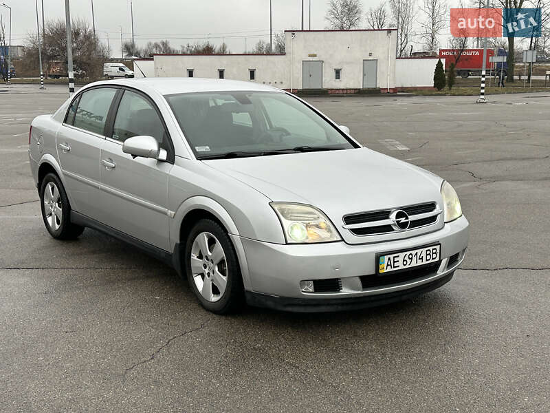 Седан Opel Vectra 2003 в Киеве