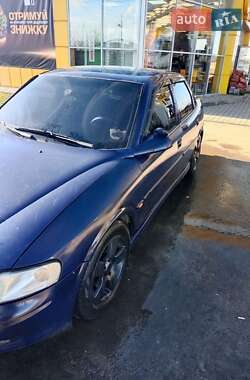 Седан Opel Vectra 1999 в Городку