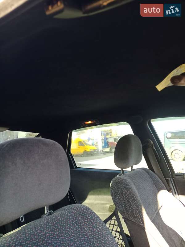 Седан Opel Vectra 1999 в Городке