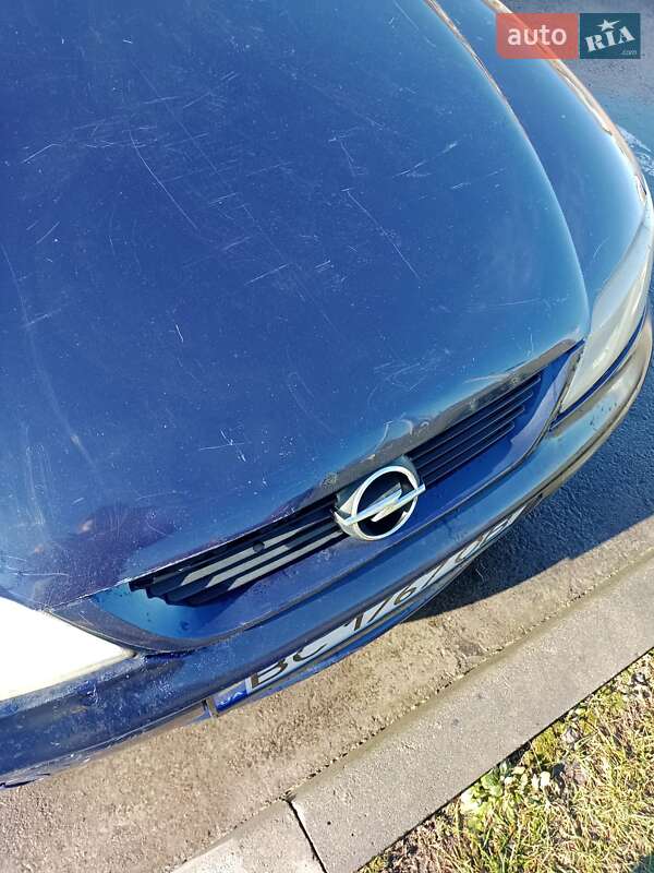 Седан Opel Vectra 1999 в Городке