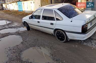 Седан Opel Vectra 1995 в Бориславі