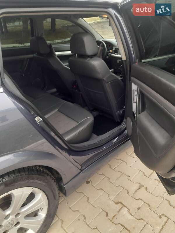 Универсал Opel Vectra 2008 в Мостиске