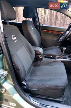 Седан Opel Vectra 2003 в 