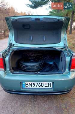 Седан Opel Vectra 2003 в 