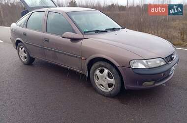 Универсал Opel Vectra 1998 в Дубровице