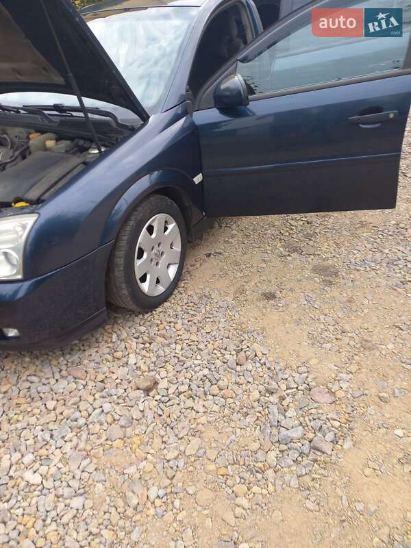 Седан Opel Vectra 2003 в Оратові