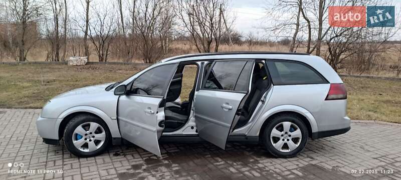 Універсал Opel Vectra 2003 в Нововолинську