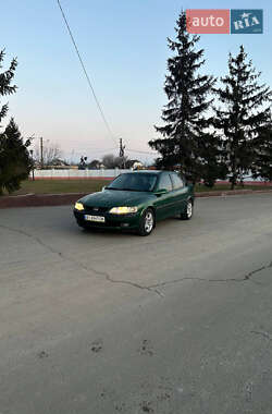 Лифтбек Opel Vectra 1997 в 