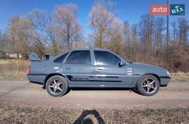 Седан Opel Vectra 1990 в Пулинах