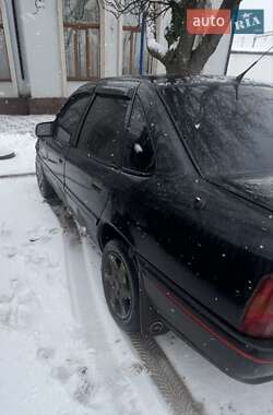 Седан Opel Vectra 1990 в Изюме