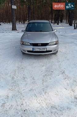 Седан Opel Vectra 1998 в Киеве