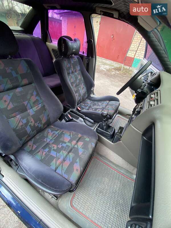 Седан Opel Vectra 1989 в Кропивницком