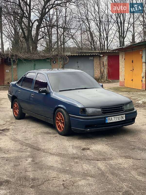 Седан Opel Vectra 1989 в Кропивницком