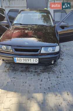 Лифтбек Opel Vectra 1989 в Баре