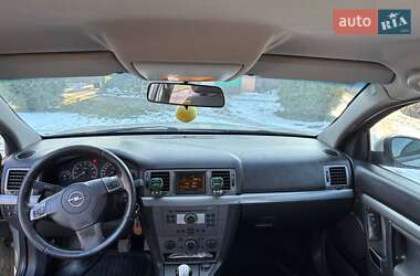 Седан Opel Vectra 2006 в Любешові