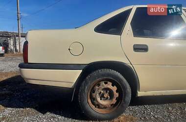 Седан Opel Vectra 1989 в 