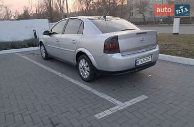 Седан Opel Vectra 2004 в Горішніх Плавнях