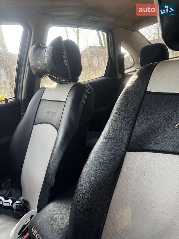 Седан Opel Vectra 2000 в Чернигове