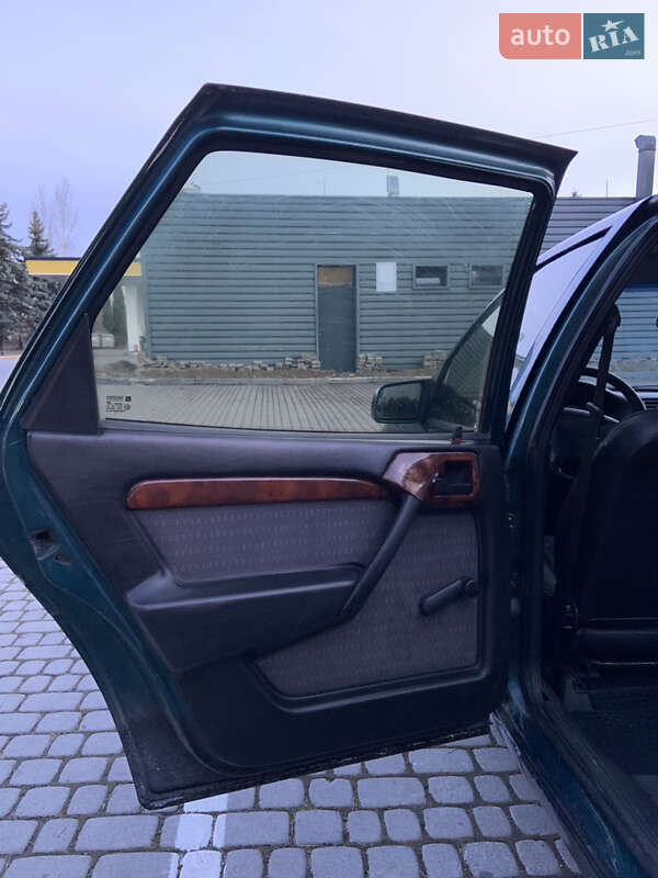 Седан Opel Vectra 1994 в Ивано-Франковске