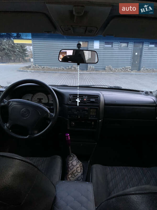 Седан Opel Vectra 1994 в Ивано-Франковске
