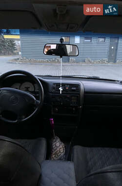 Седан Opel Vectra 1994 в 