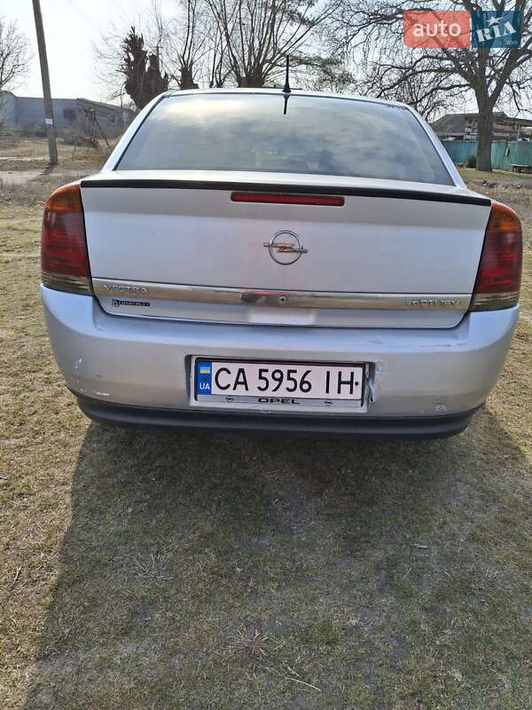 Седан Opel Vectra 2003 в Черкассах
